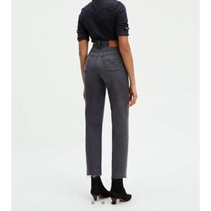 Levi Ribcage Straight Ankle Jeans